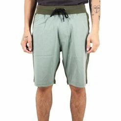 Cerruti 1881 Certaldo for Shorts & Bermudas Couleur Vert
